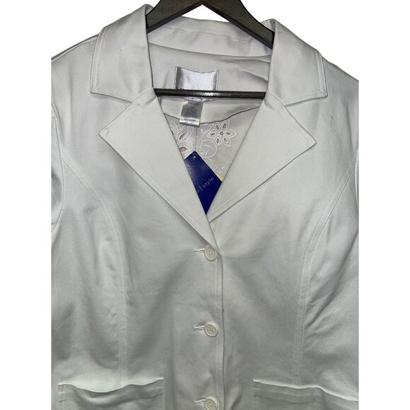 NEW! Susan Graver Women's White Denim Blazer Embroidered Cut Out Pockets Medium - Picture 3 of 11